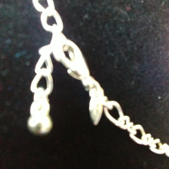 Nina Ricci Necklace & Earring Set - Picture 6 of 6